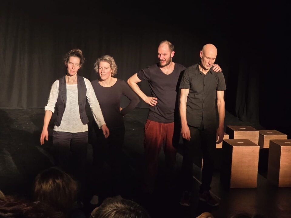 la troupe de théâtre formica